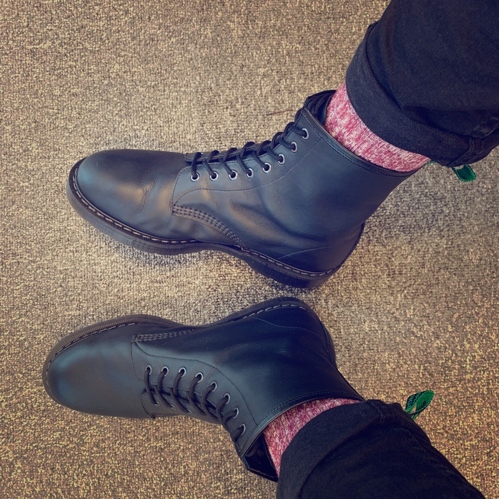 Solovair Black 8 Eye Derby Boot